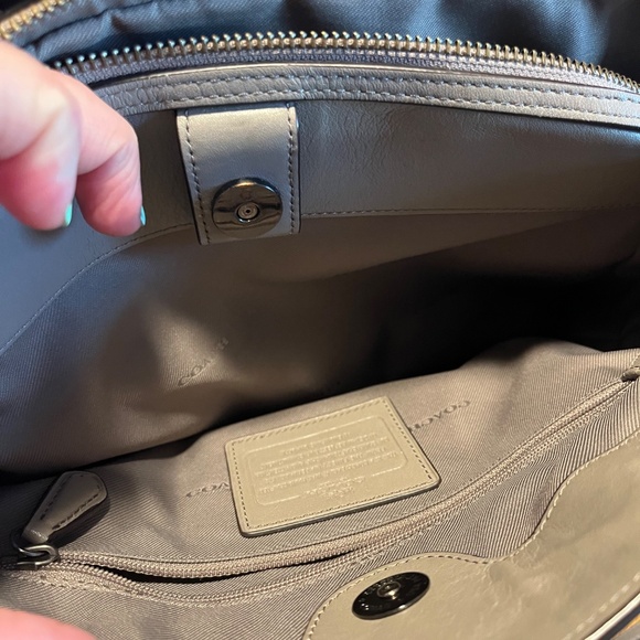 Authentic Grey Coach Medium Swagger Bag - Picture 7 of 16